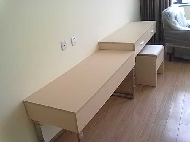 �������ڼ��Ű칫�Ҿ߹��̰���չʾ